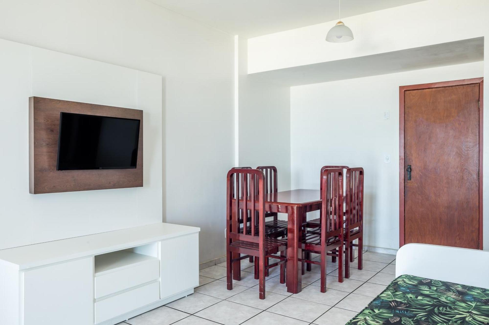 Apart Hotel Porto Principe Кабу-Фриу Экстерьер фото